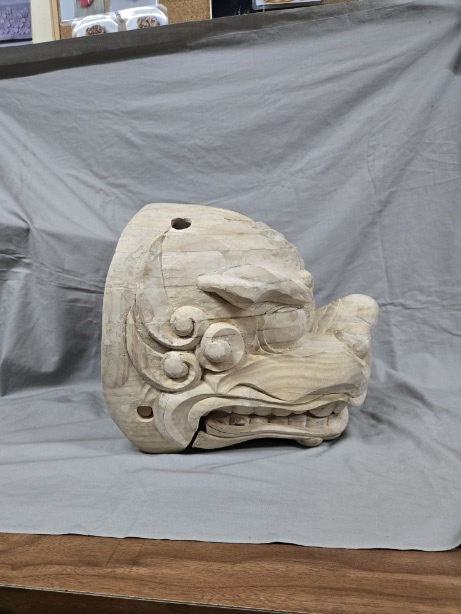 お祭り用獅子頭の写真