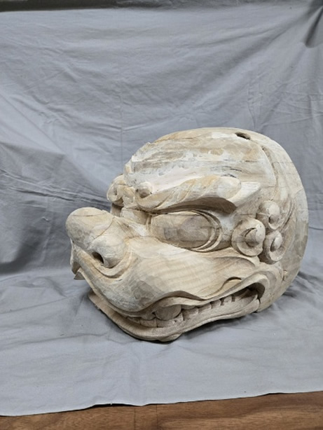 お祭り用獅子頭の写真