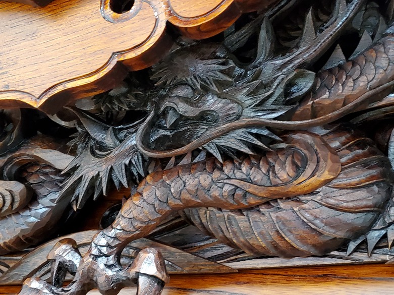 ケヤキの逗子の破風