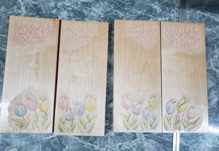 仏壇 扉彫りの写真