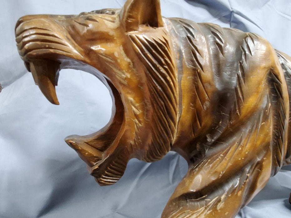 虎の置物の写真