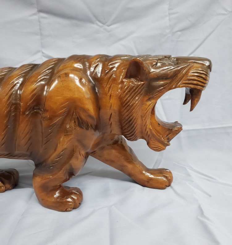 虎の置物の修復
