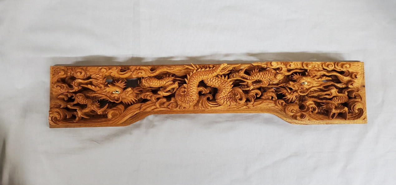 仏壇の彫りの写真