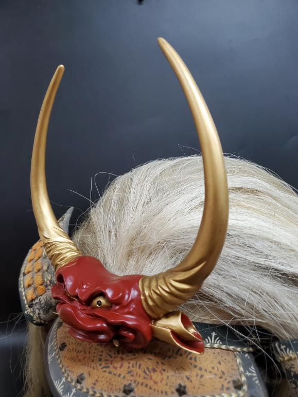 武田信玄  兜のまえ飾りの写真