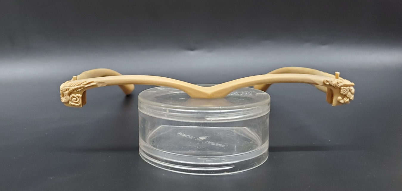 ウッドフレーム彫り　鶴亀