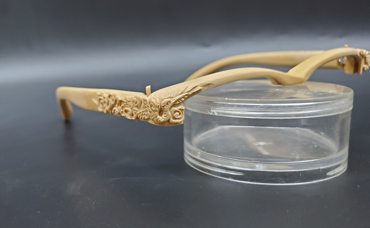 ウッドフレームの写真