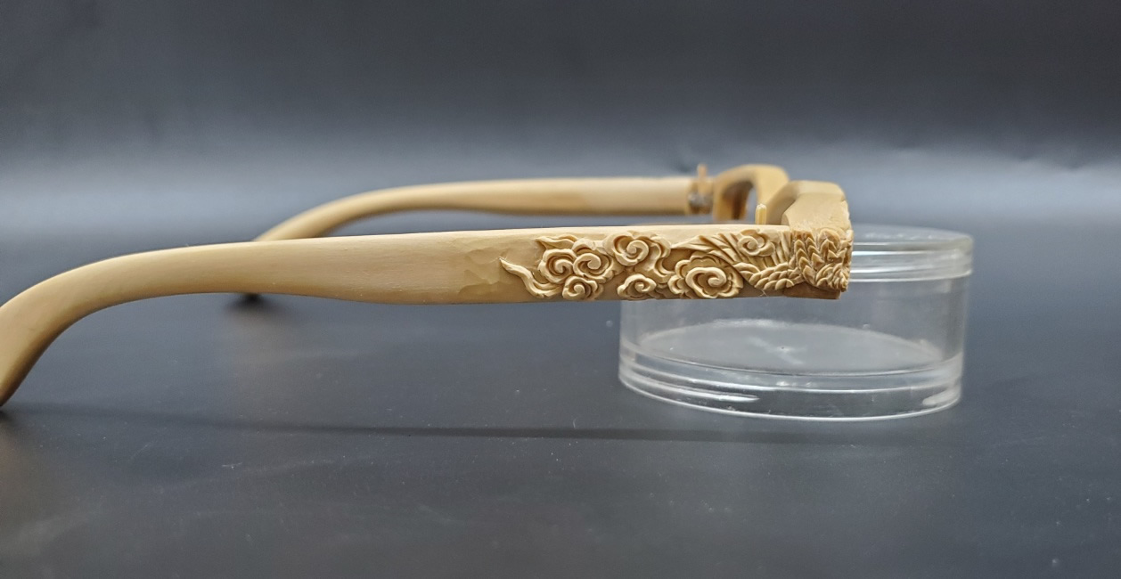 ウッドフレームの写真