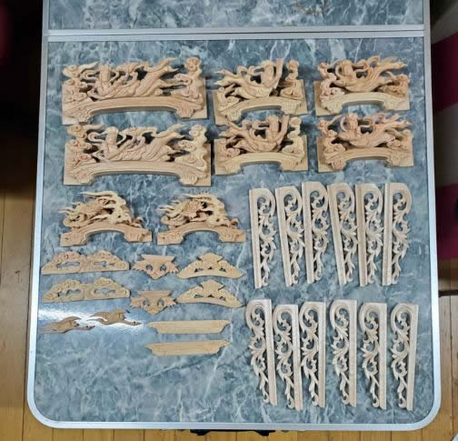 仏壇宮殿部分の彫り