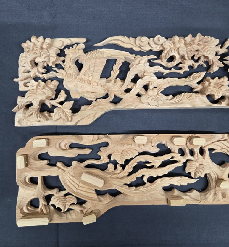 仏壇  欄間の写真