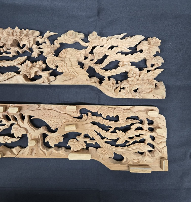 仏壇  欄間の写真