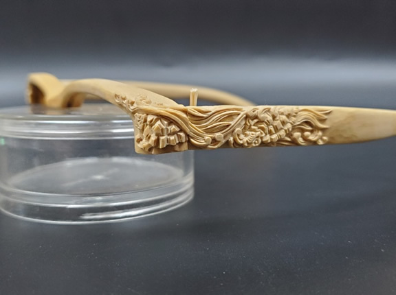 ウッドフレーム彫り　鶴亀